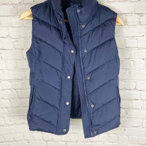 Gap XS puff vest - Picture 7 of 7